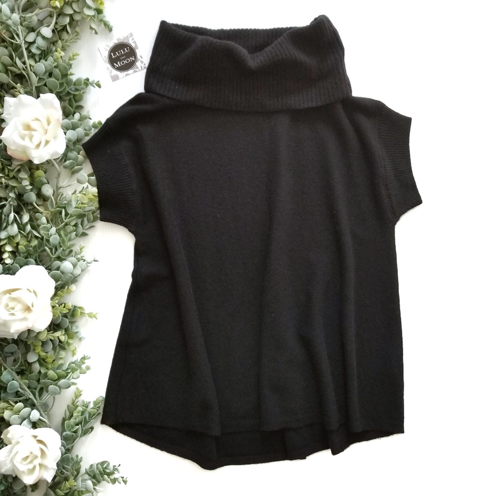 Vince black 100% Cashmere sweater size XXS